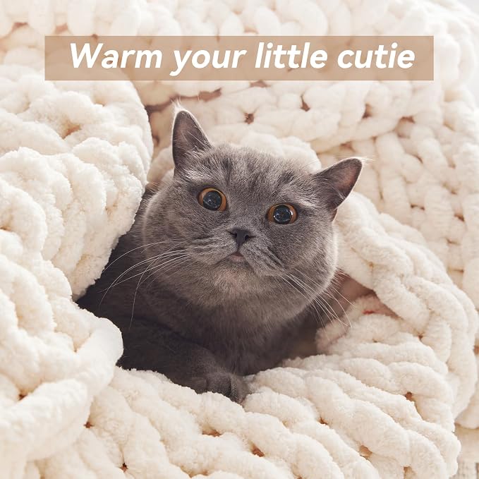 Negwoo Chunky Knit Throw Blanket, 40''*50'' Knitted Throw Chenille Yarn for Bed Couch, Handmade Cream Crochet Big Thick Blanket, Machine Washable Cute Comfy Blanket for Home Decor