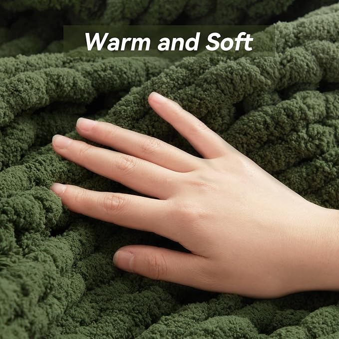 Negwoo Chunky Knit Throw Blanket, 50''*60'' Knitted Throw Yarn for Bed Couch, Handmade Green Crochet Big Thick Blanket, Machine Washable Cute Comfy Blanket for Home Decor