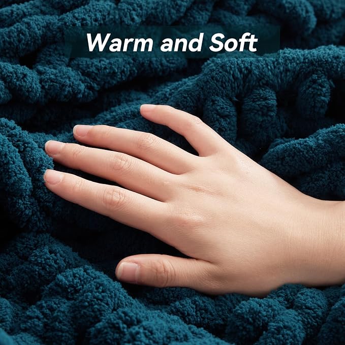 Negwoo Chunky Knit Throw Blanket, 50''*60'' Knitted Throw Chenille Yarn for Bed Couch, Handmade Peacock Blue Crochet Big Thick Blanket, Machine Washable Cute Comfy Blanket for Home Decor