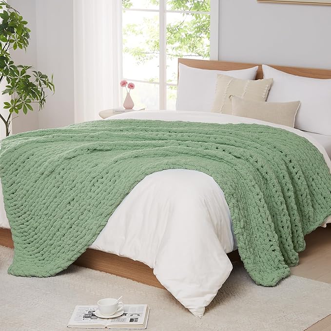 L'AGRATY Chunky Knit Blanket Throw: 80''x90'' Chenille Chunky Knitted Throw Blankets for Bed Couch - Handmade Thick Big Cable Knit Blanket - Large Crochet Blankets for Home Decor(Sage Green)