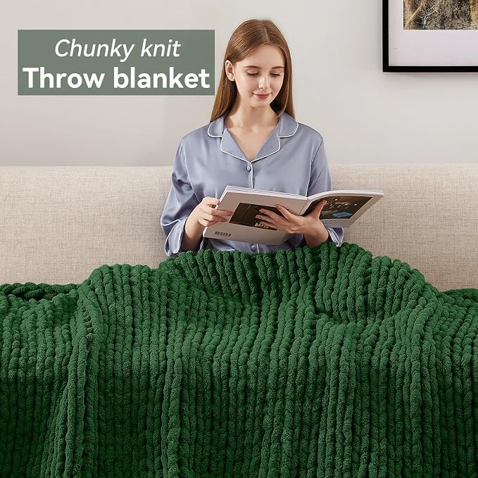 Negwoo Chunky Knit Throw Blanket, 80''*90'' Knitted Throw Chenille Yarn for Bed Couch, Handmade Grass Green Crochet Big Thick Blanket, Machine Washable Cute Comfy Blanket for Home Decor