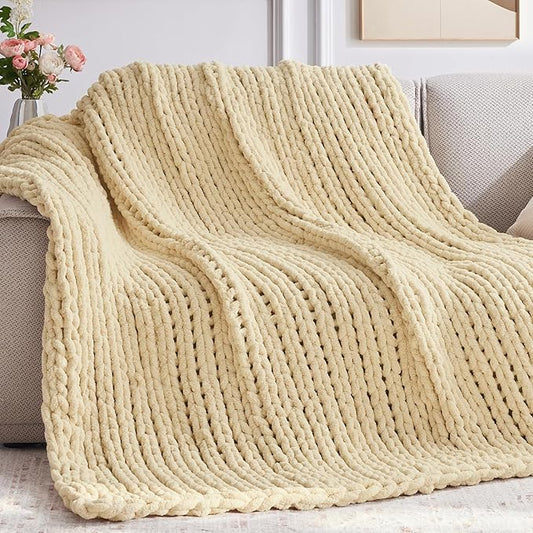 Negwoo Chunky Knit Throw Blanket, 40''*50'' Knitted Throw Chenille Yarn for Bed Couch, Handmade Oatmeal Crochet Big Thick Blanket, Machine Washable Cute Comfy Blanket for Home Decor