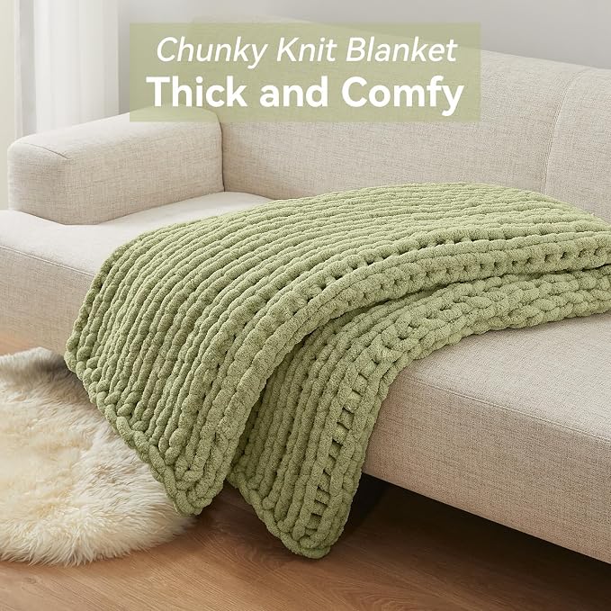 Negwoo Chunky Knit Throw Blanket, 50''*60'' Knitted Throw Chenille Yarn for Bed Couch, Handmade Light Green Crochet Big Thick Blanket, Machine Washable Cute Comfy Blanket for Home Decor